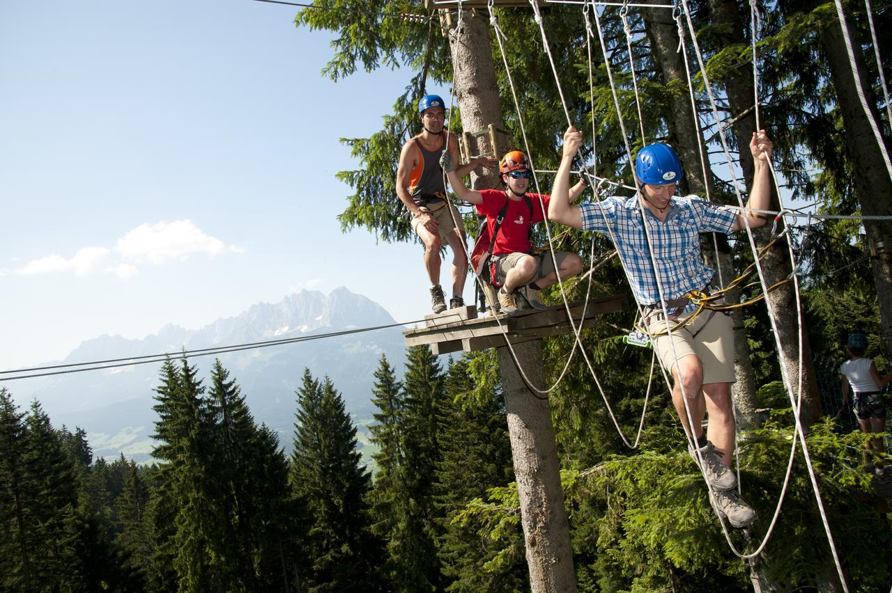 Cubo Sport & Art Hotel St. Johann in Tirol Extérieur photo